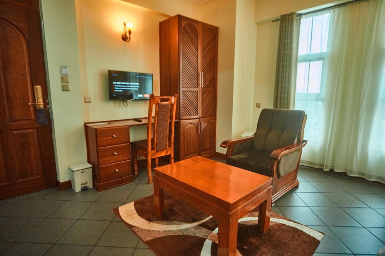 Seven Skies Hotel アルーシャ エクステリア 写真